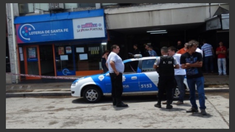 El crimen ocurrió en pleno centro de Venado Tuerto al mediodía.