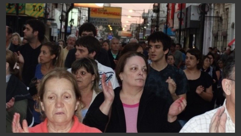 Los vecinos movilizados por el centro de Venado Tuerto.