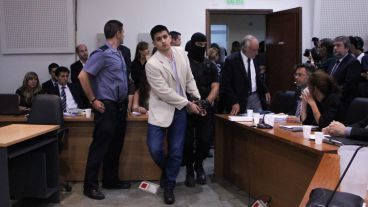 Postales durante el primer día del juicio en Tribunales.