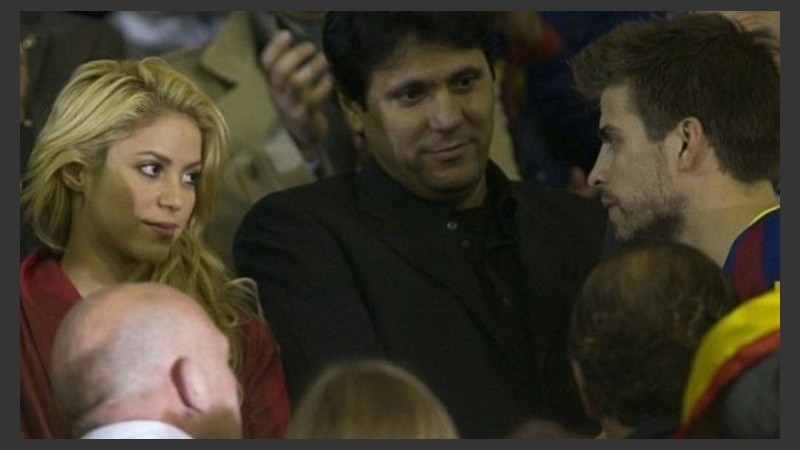 No todas son rosas entre la colombiana y el español; también hay tapones