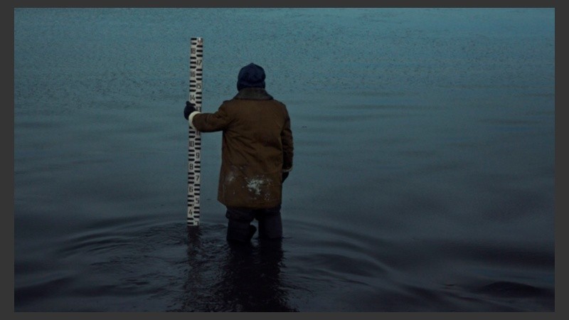 La ciudad más cercana a su morada se encuentra a una hora de helicóptero.