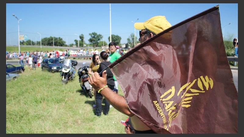 Los vehículos del Dakar volverán a Rosario el viernes y el sábado. 