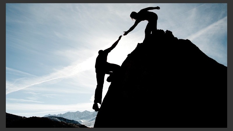 Está destinado a todas aquellas personas interesadas en mejorar la comunicación con los demás y consigo mismas.