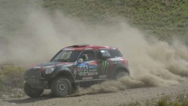 Terranova volcó y quedó décimo.