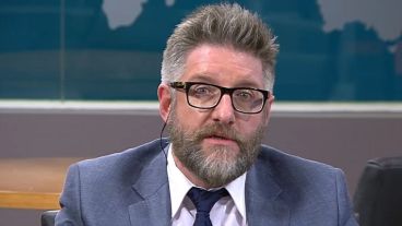 Novaresio buscó bajar los decibeles.