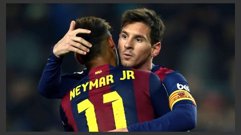 Abrazo con Neymar después del 3-0.
