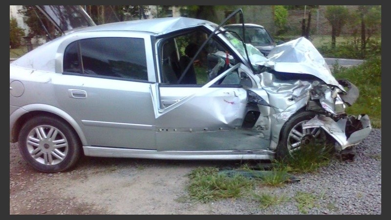 El choque frontal se produjo este jueves a la tarde sobre la A-012. 