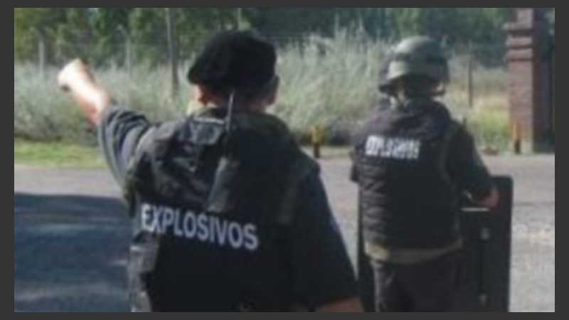 La bolsa con granadas estaba al lado de un contenedor de basura en Dean Funes al 3400.