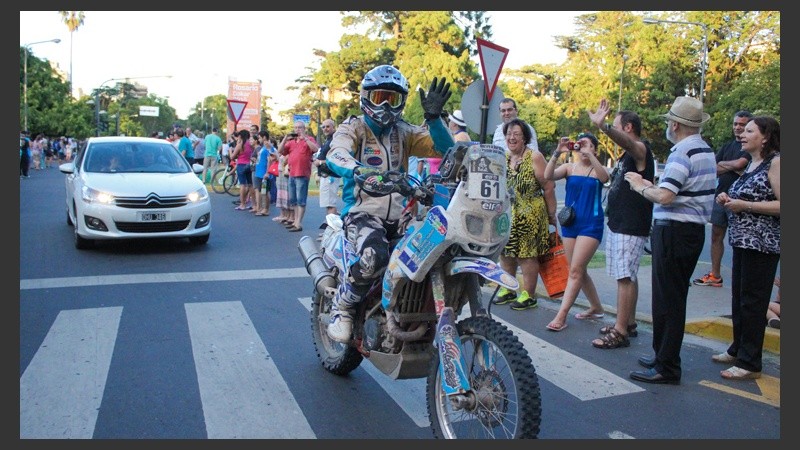 La fiesta del Dakar en su paso por Rosario.