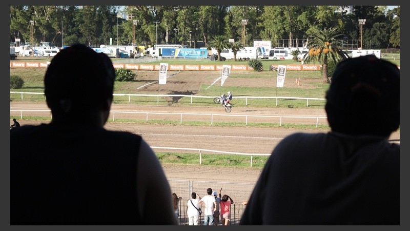La fiesta del Dakar en su paso por Rosario.