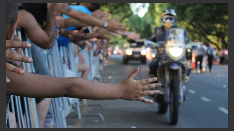 La fiesta del Dakar en su paso por Rosario.