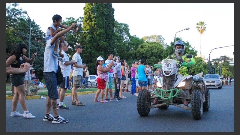La fiesta del Dakar en su paso por Rosario.