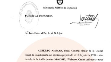 La portada de la denuncia que presentó y firmó Nisman.