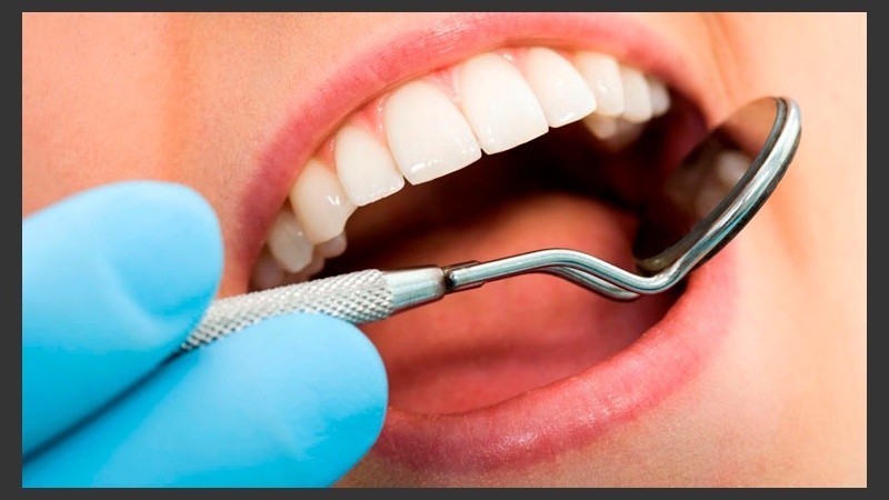 La colocación no lleva más de 40 minutos y no requiere cirugía.