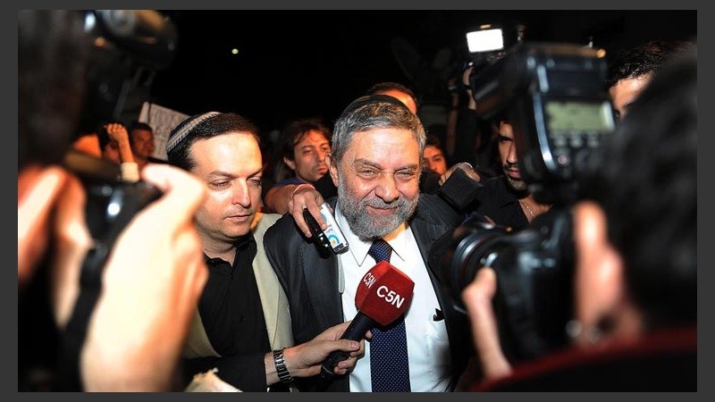 Leonardo Jmelnitzky, presidente de la AMIA, estuvo presente.