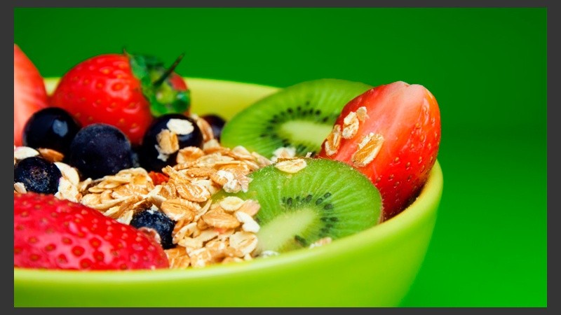 La dieta del grupo sanguíneo defiende que hay alimentos específicos, beneficiosos o nocivos, según el tipo de sangre.