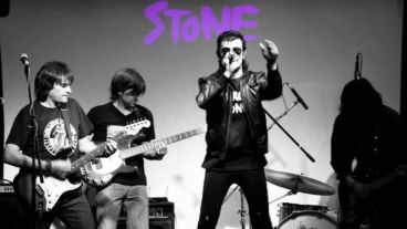 A las 15, Oro Stone presenta su homenaje a The Rolling Stones en el ciclo “Tardes Cósmicas‬”. Complejo Astronómico Municipal, parque Urquiza. Gratis.