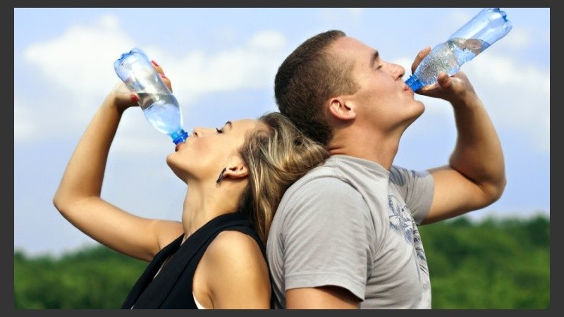 Las necesidades de agua de cada persona varían dependiendo de cada cuerpo.