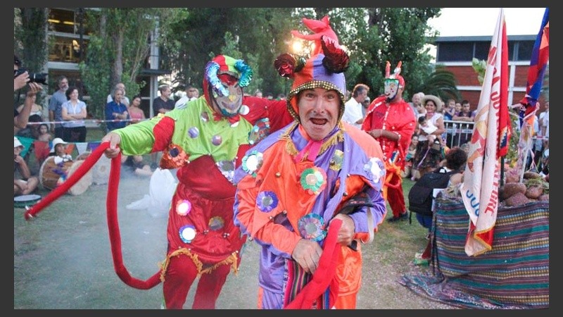 El desentierro del diablo representa dejar de lados los prejuicios y disfrutar del carnaval.