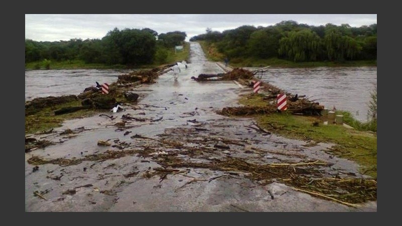 La crecida se debió a la lluvia registrada en la zona de Lagunitas.