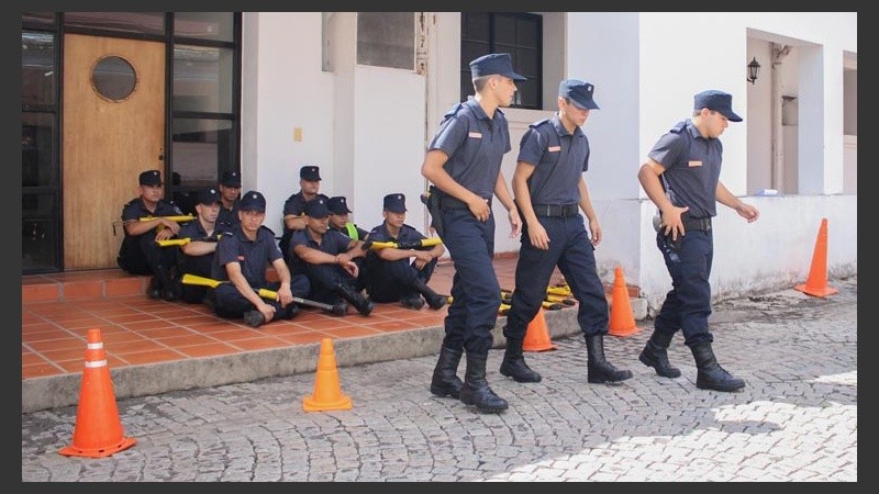 La escuela tiene diferentes lugares para practicar las diversas tareas que se les asignan.
