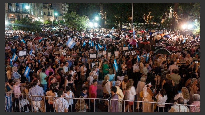La marcha de Tucumán congregó a miles de personas.