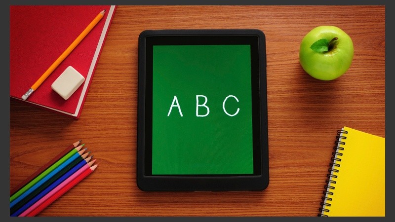 Si bien los jóvenes usan estos dispositivos en contextos de ocio, en la escuela, pueden convertirse en motivadores para el aula.