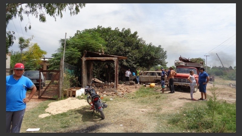 Los vecinos de Nuevo Alberdi mostraron su ira. 
