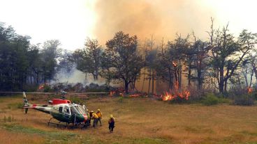 Chubut: el fuego continúa arrasando y ya se quemaron más de 14 mil hectáreas.