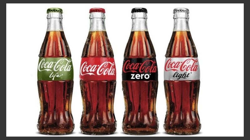 La forma de la botella se diseñó para que fuera reconocida tanto a oscuras como hecha pedazos.