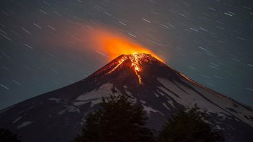 Erupción del volcán Villarrica, a unos 750 km al sur de Stgo de Chile.
