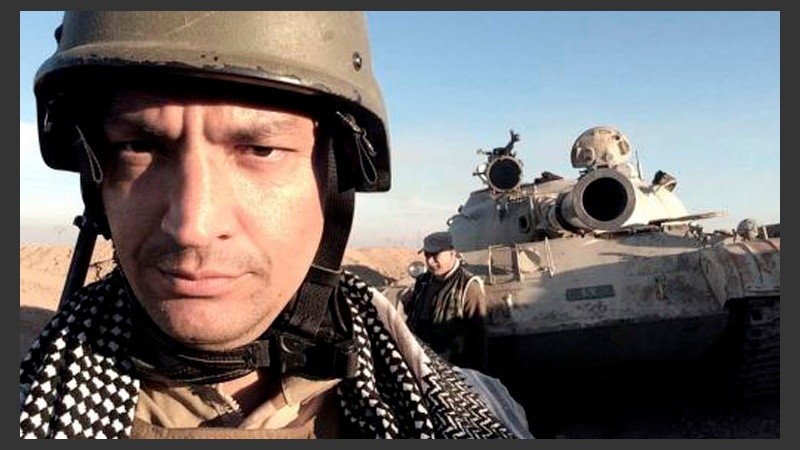 Este es el rostro del primer argentino que se suma a las filas de los combatientes kurdos contra el Estado Islámico