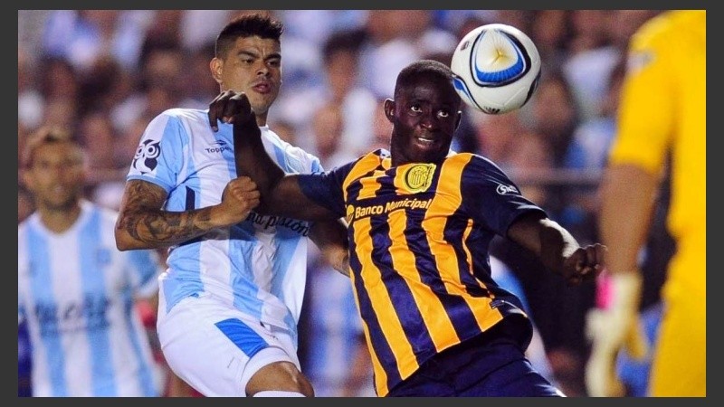 El colombiano Yeimar jugó en la noche del viernes.