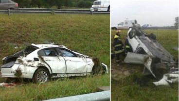 Dos imágenes del BMW blanco que se accidentó.