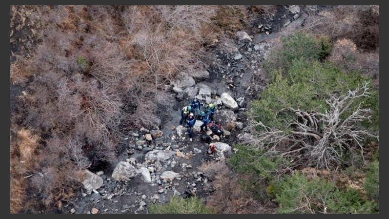 Rescatistas en Los Alpes franceses.