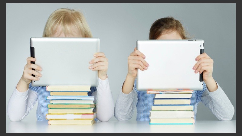 Argentina cuenta con una media de 59 alumnos por computadora en primaria y 42 alumnos por computadora en secundaria.