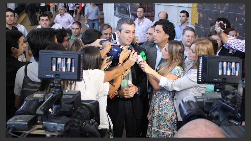 Randazzo despidió el tren en Buenos Aires.