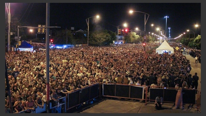 Organizadores aseguraron que hubo cerca de 300 mil personas en barrio Rucci.
