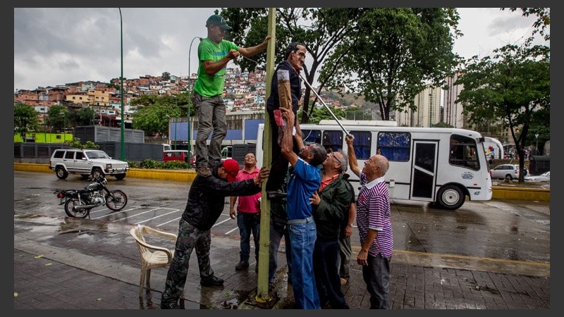 Aseguran que es una tradición que tiene un significado simbólico de justicia popular.