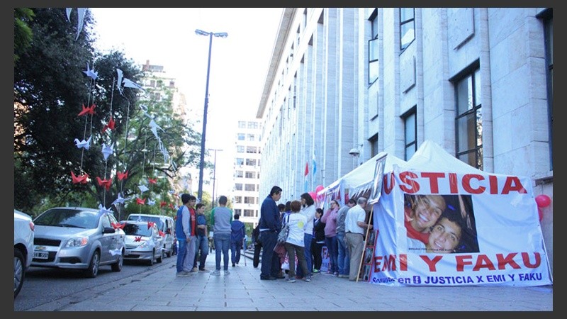 El acampe estará todos los días hasta que se conozca la sentencia.
