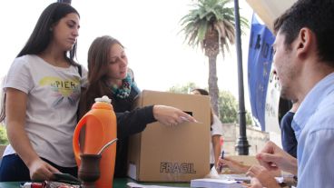 Arrancaron las elecciones estudiantiles en la Universidad Nacional de Rosario.