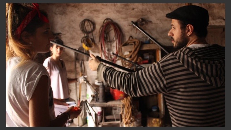 Máximo y Lucía en un momento de la grabación del corto.