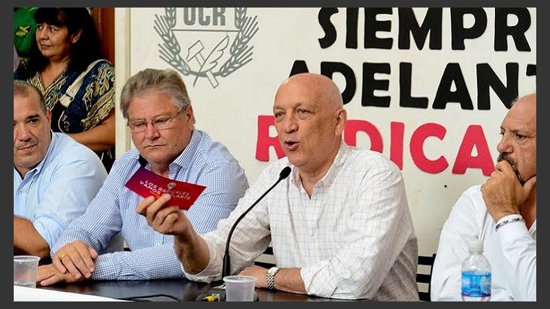 “Gobernar no es un chiste, es una cosa muy seria, hay que llegar con ideas