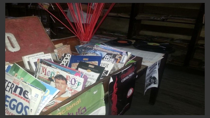 Más de cien años de historia entre libros.