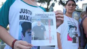Familiares y amigos de Maximiliano Iñíguez recordaron a la víctima.