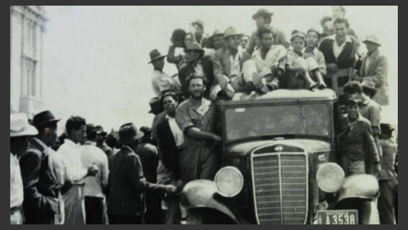 De 12 a 20, muestra de fotos “Guatemala, la Primavera Democrática”, tomadas entre 1944 a 1954. En el CELChe, Av. del Valle y Callao. Gratis.