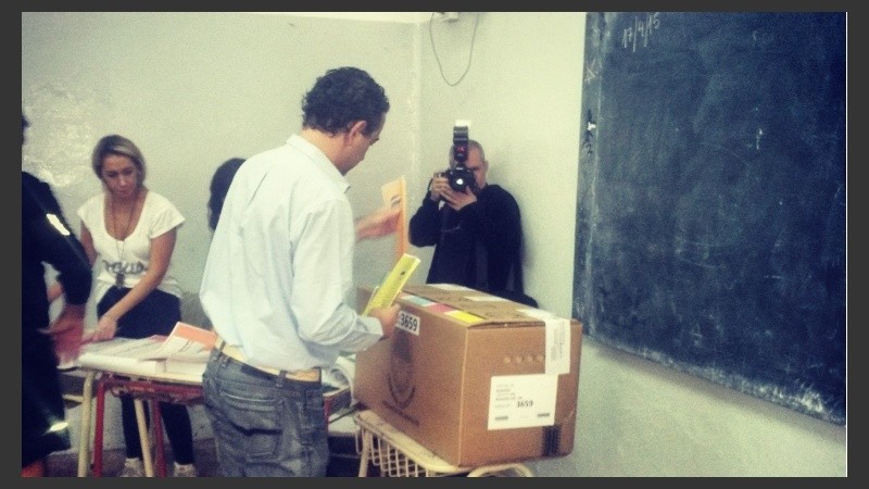 El precandidato Pablo Javkin le pelea la interna a la actual intendenta Mónica Fein. 