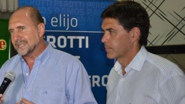 Perotti y Ramos piden informes al Tribunal Electoral.