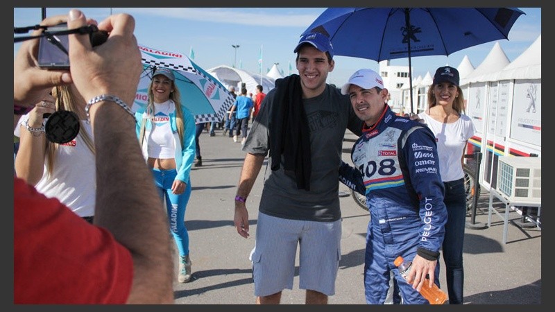 Más fotos con los pilotos.