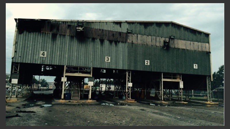 Las huellas de una noche violenta.